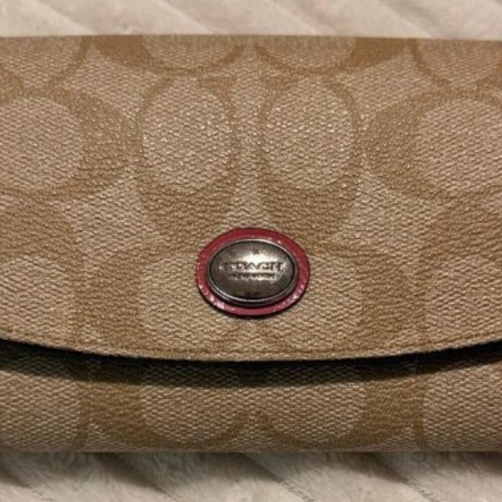 Tan Coach Wallet Iconic logo with Hot pink leather trim snap front Exc Vintage?